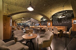 Wilson Palace by LOFT
