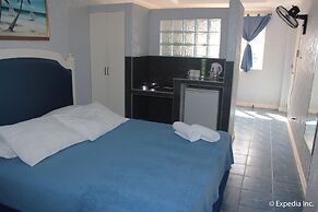 Blue Rock Beach Resort