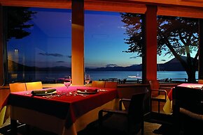 Lakeside Villa Suimeikaku