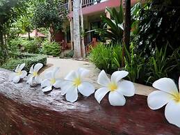 Ban Chom Samed Resort