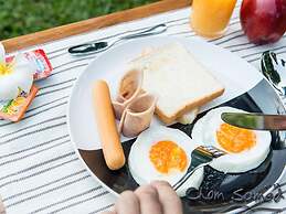 Ban Chom Samed Resort