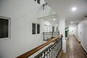 Belllo Hotel JB Central