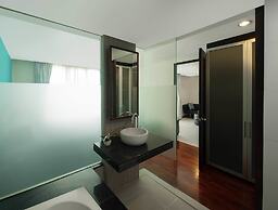 Silom Lofts Hotel