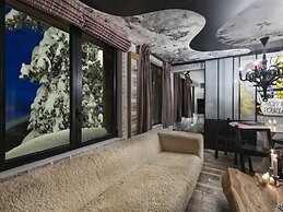 Snow Lodge Hotel Courchevel 1850