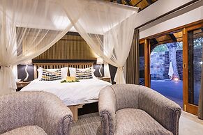 Inyati Game Lodge