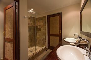 Inyati Game Lodge