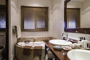 Inyati Game Lodge