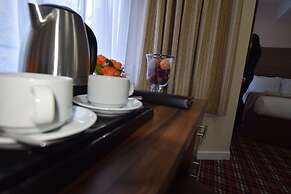 Lucky 8 Hotel