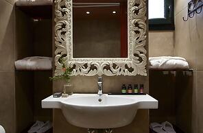 Avra Private Suites