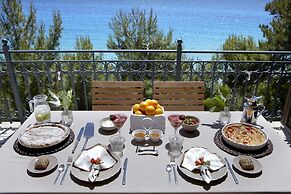 Avra Private Suites