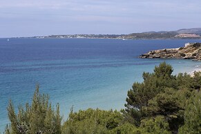 Avra Private Suites
