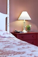 Avra Private Suites