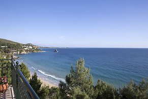 Avra Private Suites