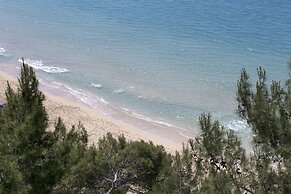 Avra Private Suites