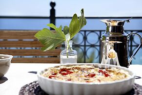 Avra Private Suites