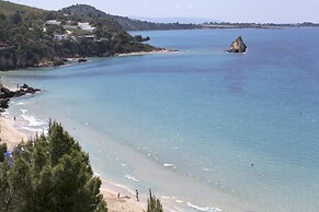 Avra Private Suites