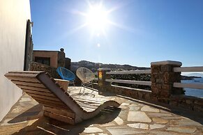Aelia Mykonos