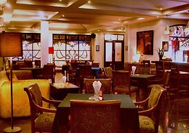 The Gecho Inn Town