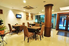 Baan Sukhumvit Soi 18
