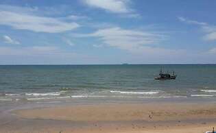 Sea Falcon Hotel