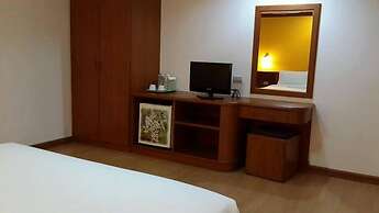 Sea Falcon Hotel