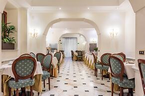 Raeli Hotel Archimede