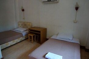 Mixok Guesthouse