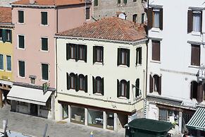Hotel Leone