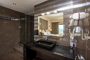 Dali Luxury Rooms