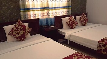 Thi Long Phung Hotel