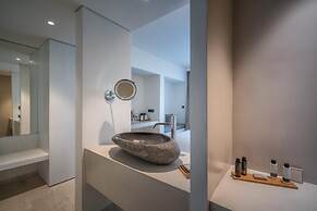 Caravel Suites - Adults Only