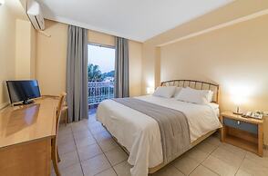 Xenos Kamara Beach