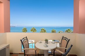 Xenos Kamara Beach