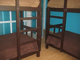 Mango Hostel Bed & Breakfast