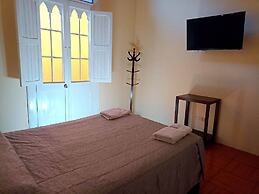 Mango Hostel Bed & Breakfast