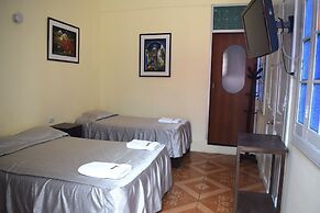 Mango Hostel Bed & Breakfast