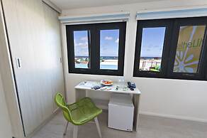 Lime Hotel Boracay