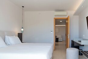 Grand Blue Beach Hotel