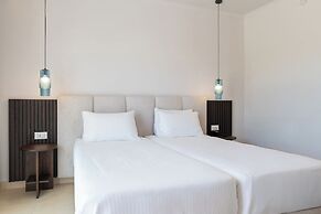 Grand Blue Beach Hotel