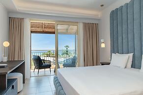 Grand Blue Beach Hotel