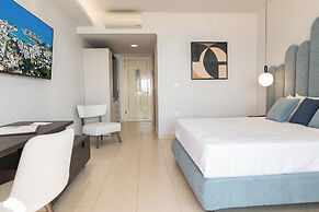 Grand Blue Beach Hotel