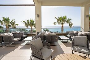 Grand Blue Beach Hotel