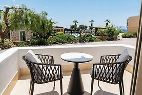 Grand Blue Beach Hotel
