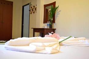 Wandee Bed and Breakfast - Hostel