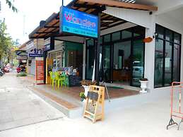Wandee Bed and Breakfast - Hostel