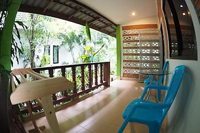 Wandee Bed and Breakfast - Hostel