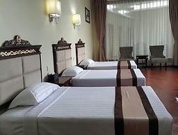 Sky Man Hotel