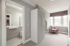 Destiny Scotland - Princes St Residence