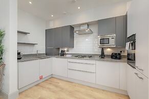Destiny Scotland - Princes St Residence