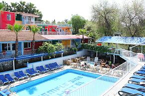 Side Temple Hotel